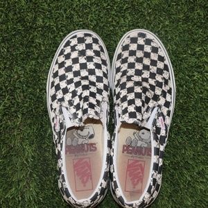 SNOOPY SLIP-ON VANS